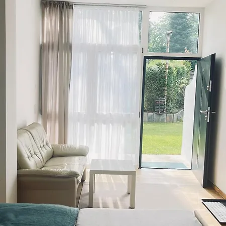 Baadenbergerstay B Colonia