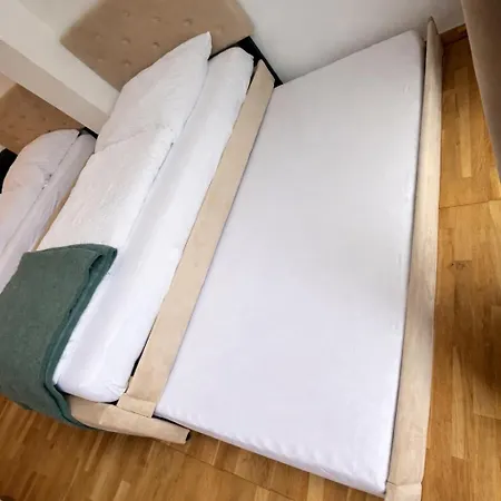 Baadenbergerstay B * Köln
