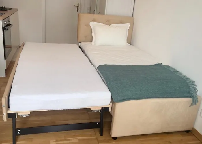 Baadenbergerstay B * Cologne