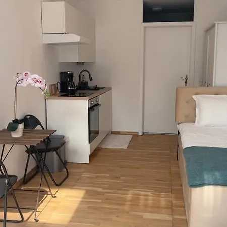 Baadenbergerstay B *