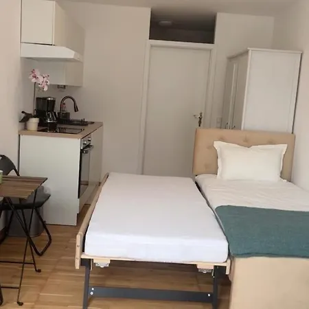 Baadenbergerstay B Апартаменты Кёльн